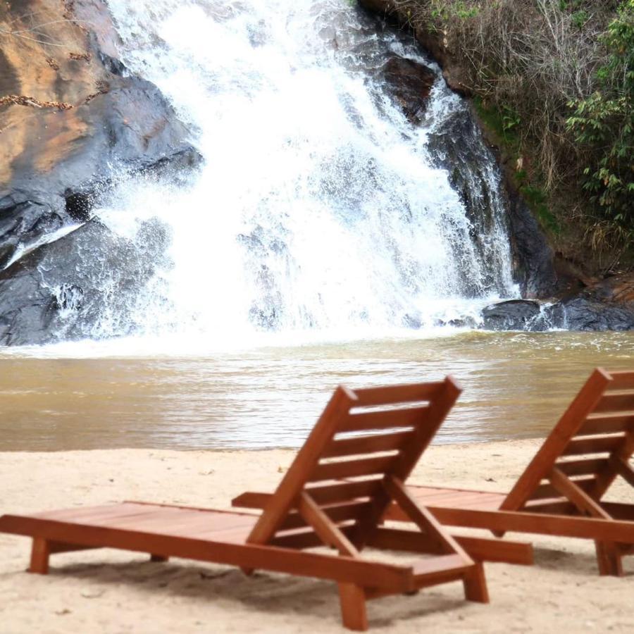 Casa De Campo Banheira, Lareira E Cachoeira بيدرا أزول المظهر الخارجي الصورة