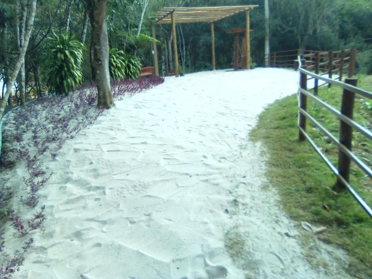 Casa De Campo Banheira, Lareira E Cachoeira بيدرا أزول المظهر الخارجي الصورة