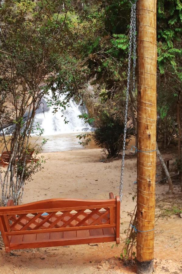 Casa De Campo Banheira, Lareira E Cachoeira بيدرا أزول المظهر الخارجي الصورة